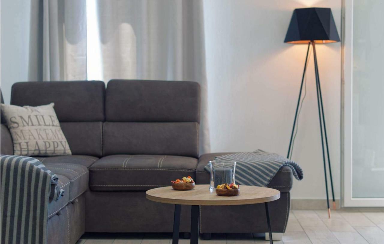Apartment Rubix Pula Exteriér fotografie